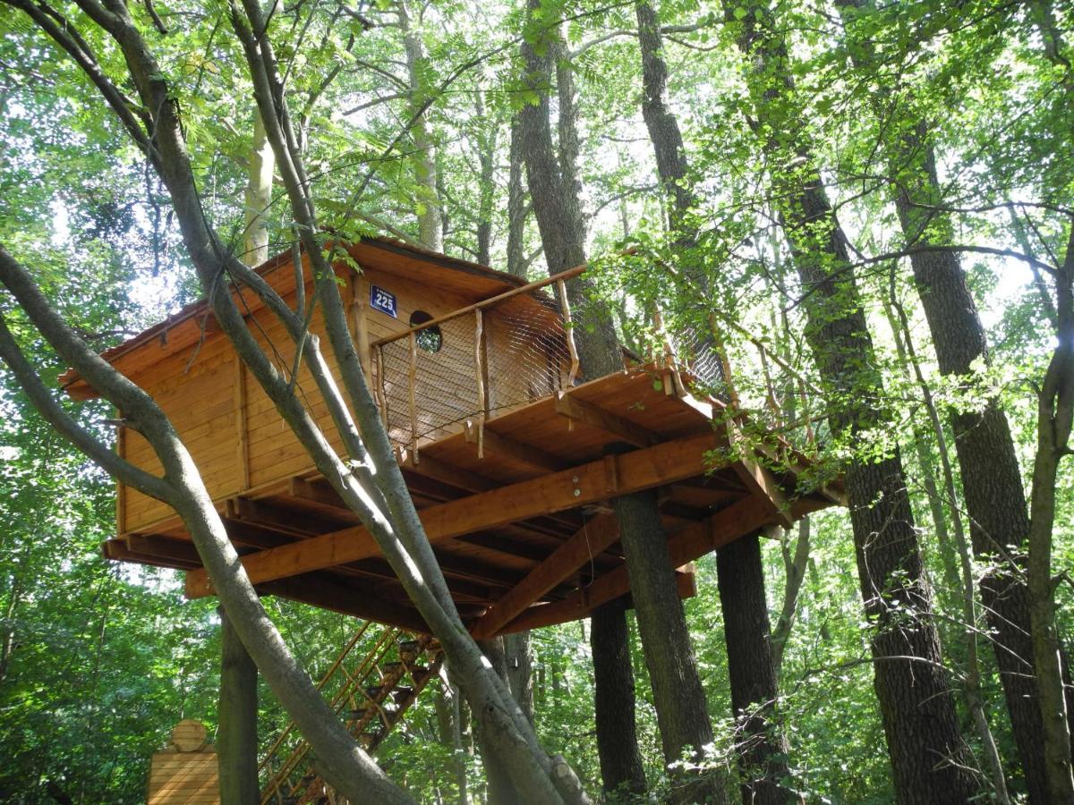 Treehouse V Brdech Villa Bohutín Exteriör bild