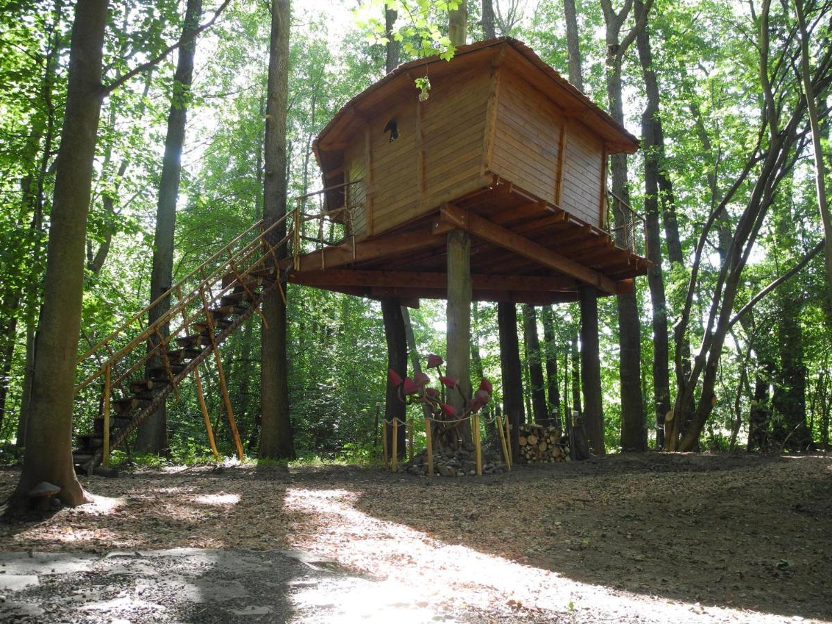 Treehouse V Brdech Villa Bohutín Exteriör bild